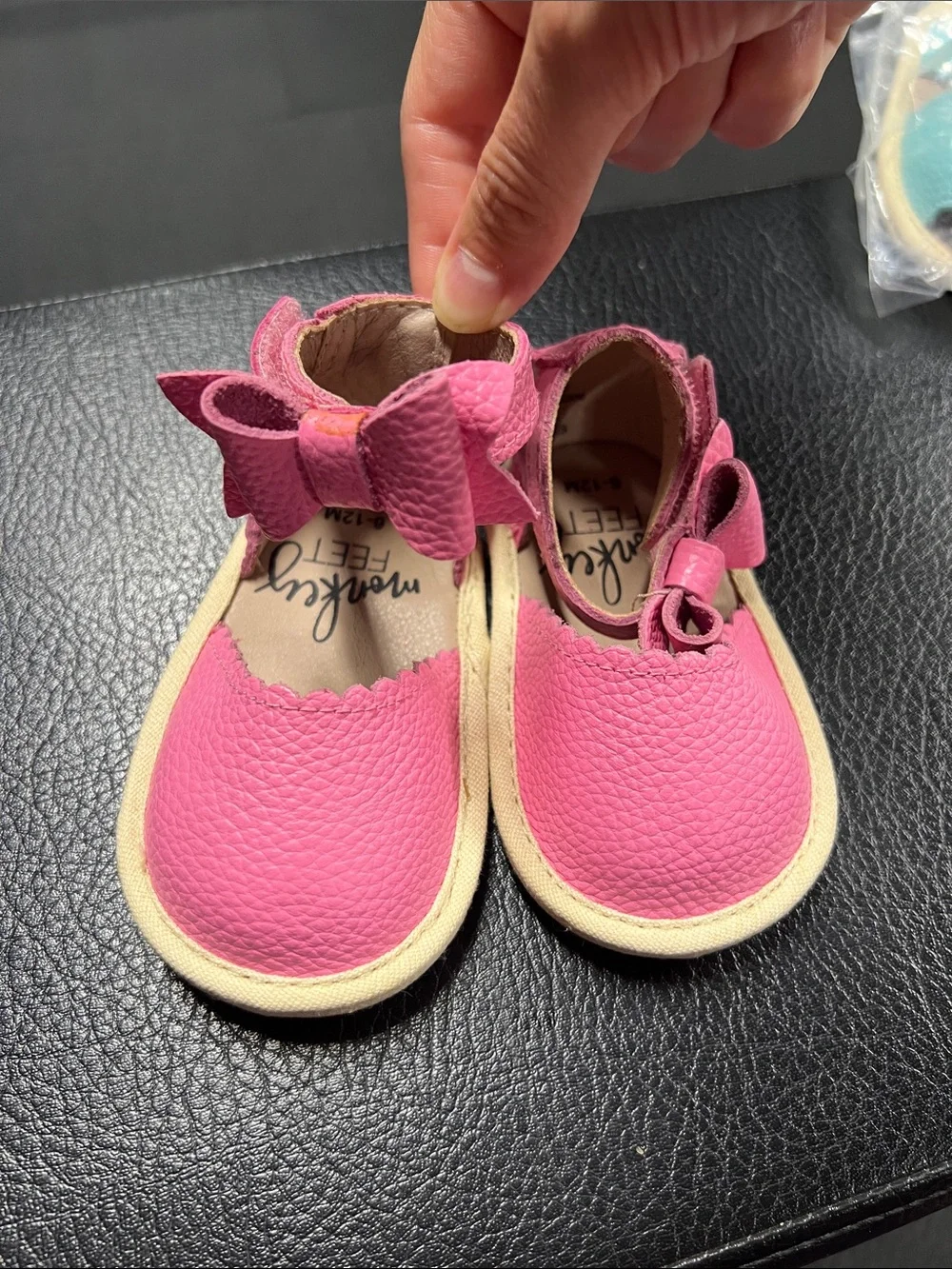 Baby Girls 6-12month size sandals 4 pair like new by monkey feet and old navy